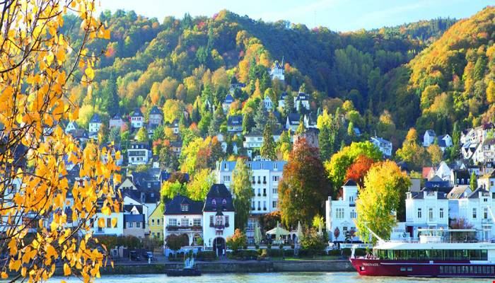 Boppard, Pinot Noir şarabı ile ün salmıştır.