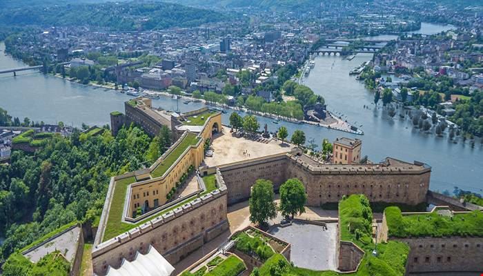 Orta Ren Vadisinin giriş kapısı Koblenz